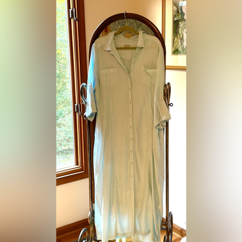 Chico light blue maxi dress. Size 4